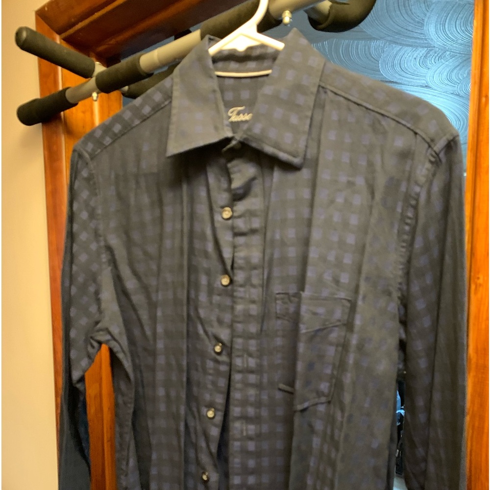 Mens Tasso Elba button down dress shirt. Size S 14/14-1/2